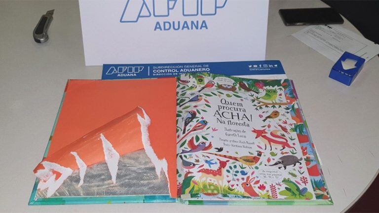 Encuentran droga en libros infantiles que iban de Rosario a Nueva Zelanda (Afip)