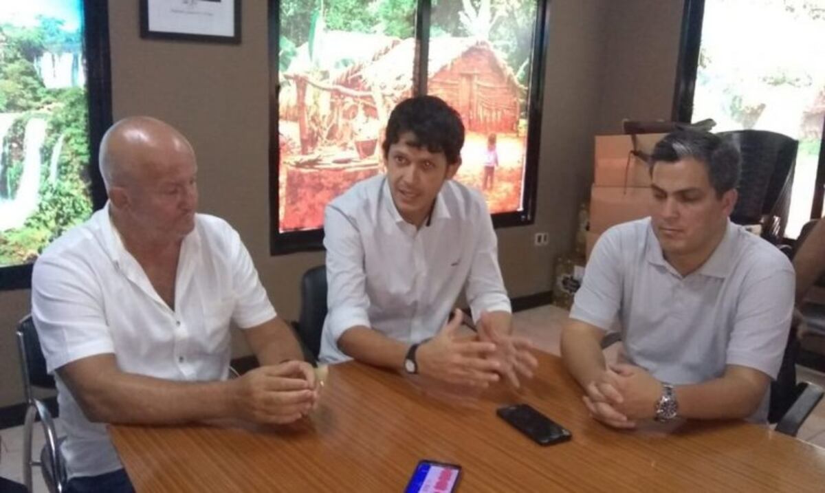 El ministro de Prevención de Adicciones se reunió con el intendente Filippa y su par de Iguazú
