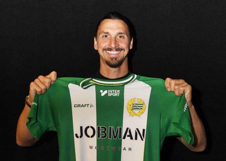 Zlatan Ibrahimovic, con la remera del Hammarby. (Instagram/@hammarbyfotboll)