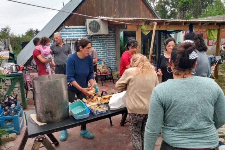 Comedor comunitario del barrio “El Rincón” de Villa Elisa (web).