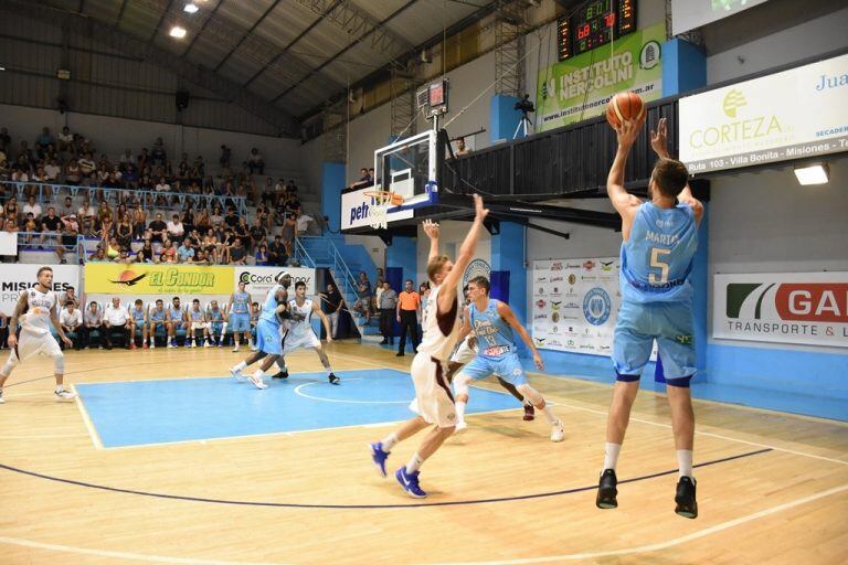 OTC ante Salta Basquet.