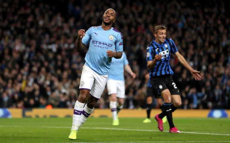 Raheem Sterling anotó un triplete en la segunda mitad. (DPA)