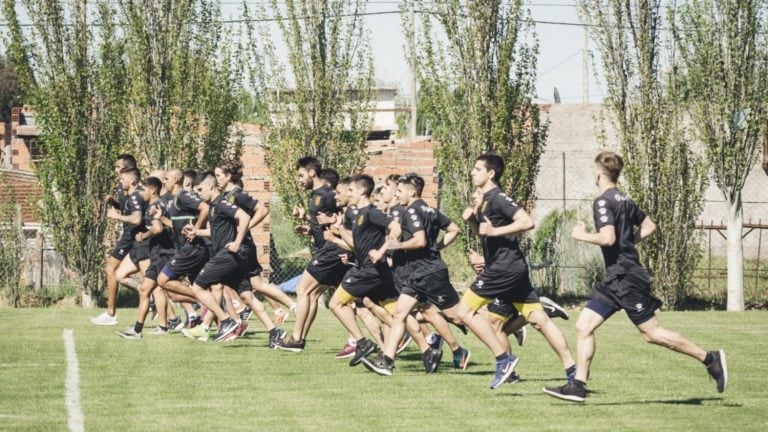 Olimpo volvió a los entrenamientos