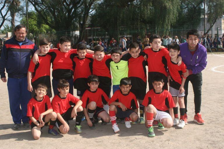 Futbol infantil televisado por Canal 3