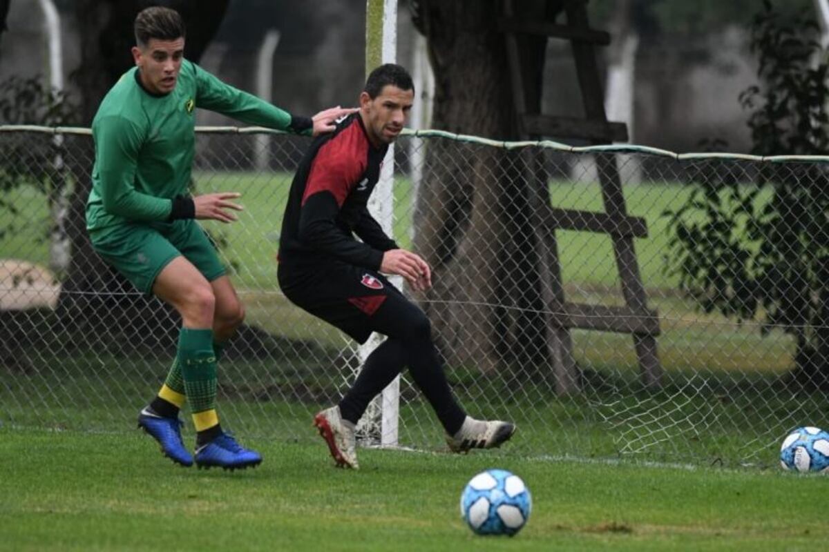 Newell's, con la vuelta de Maximiliano Rodríguez, igualó con Defensa y Justicia