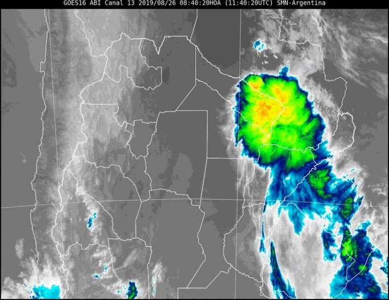 El SMN emitió alerta por tormentas hasta este medio día.