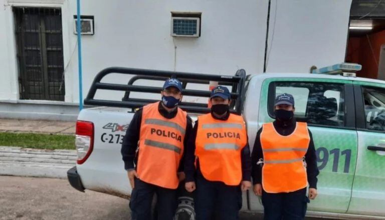 Policías parteros en San Roque.