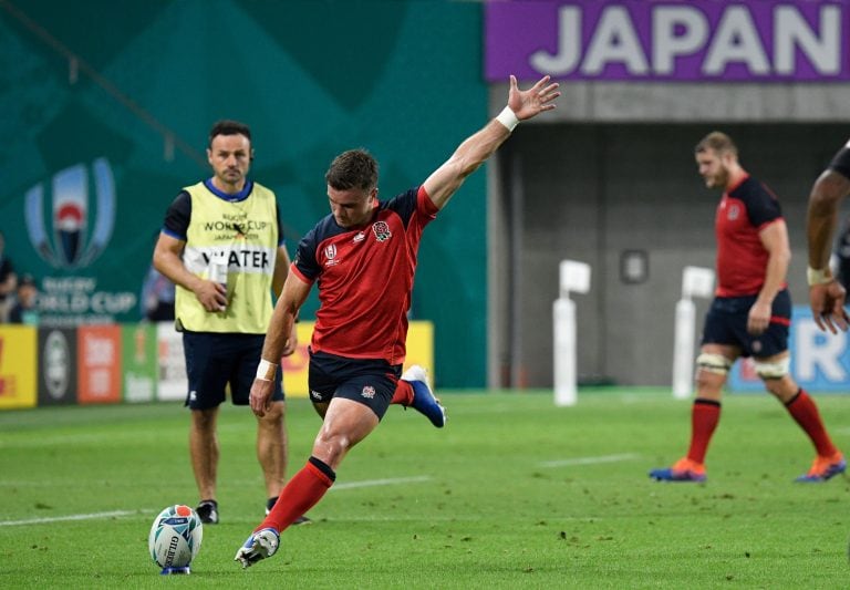 George Ford hizo cinco conversiones. (AFP)