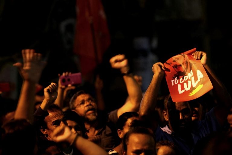 Lula se recluyó en la sede del sindicato metalúrgico en Sao Bernando do Campo, donde se forjó como dirigente, arropado por Dilma Rousseff y otros miembros del Partido de los Trabajadores (PT). (EFE)