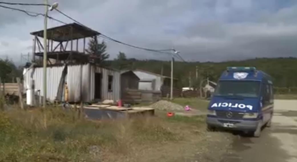 Incendio en Andorra. Las llamas consumieron todo en el interior de la vivienda.