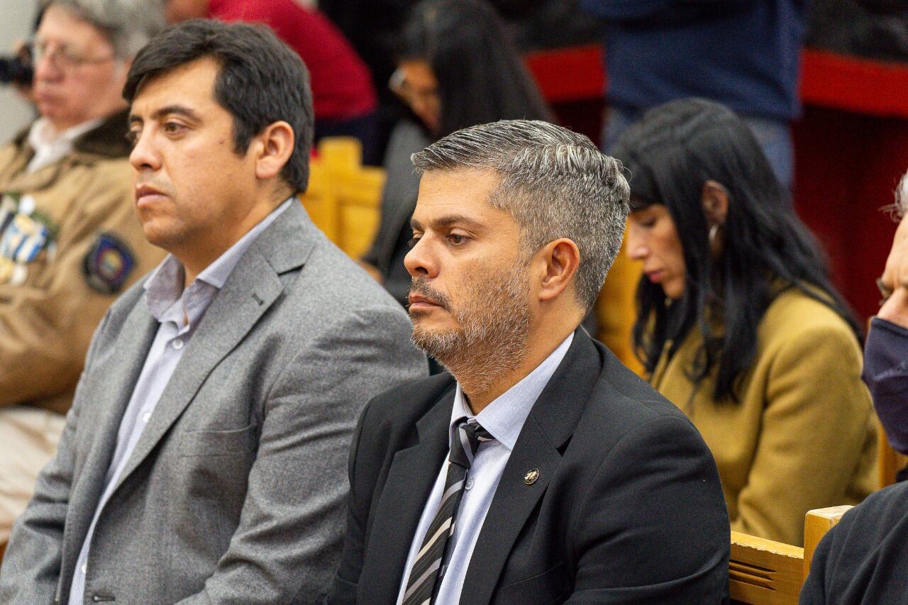 La Comisión 7 sesionó en el recinto de la Legislatura Fueguina. Imagen: intendente de Tolhuin, Daniel Harrington junto al secretario de Malvinas, Antártida, Islas del Atlántico Sur y Asuntos Internacionales de Tierra del Fuego, Andrés Dachary.