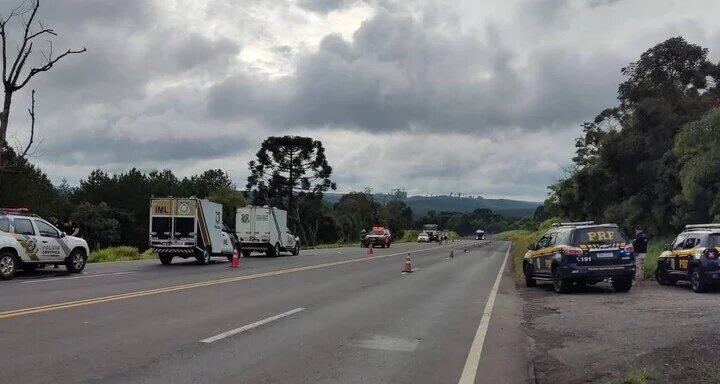 Siete personas murieron, entre ellas un niño de tres años y su madre, en un accidente en Brasil.