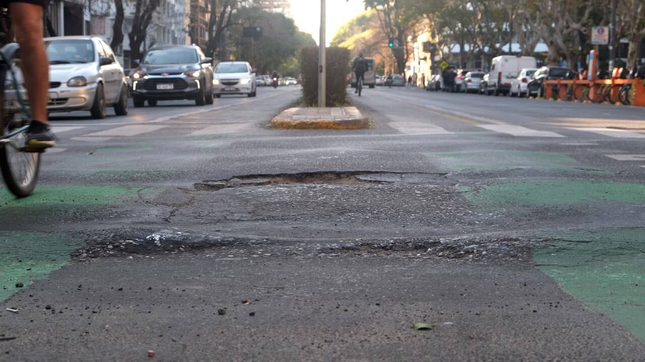 Inician la repavimentación de Pellegrini y Laprida