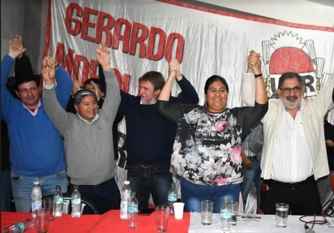 Jubert, Sánchez, Rizzotti, Sarapura y Jorge, en el plenario radical realizado en el Comité Capital, en San Salvador de Jujuy.