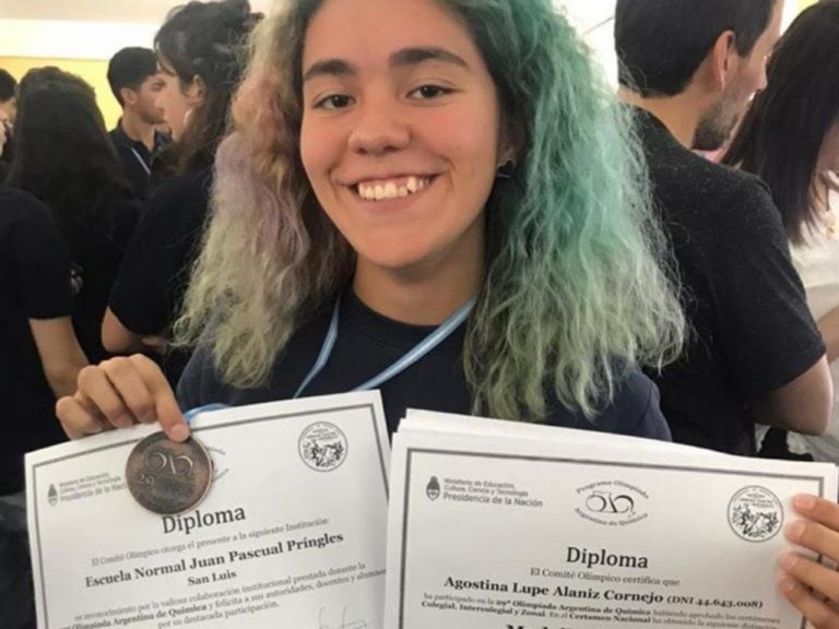 Lupe con sus premios. Foto: El Diario de la República