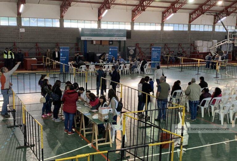 Hay 20 mil familias inscriptas en Bariloche (Bariloche Opina).