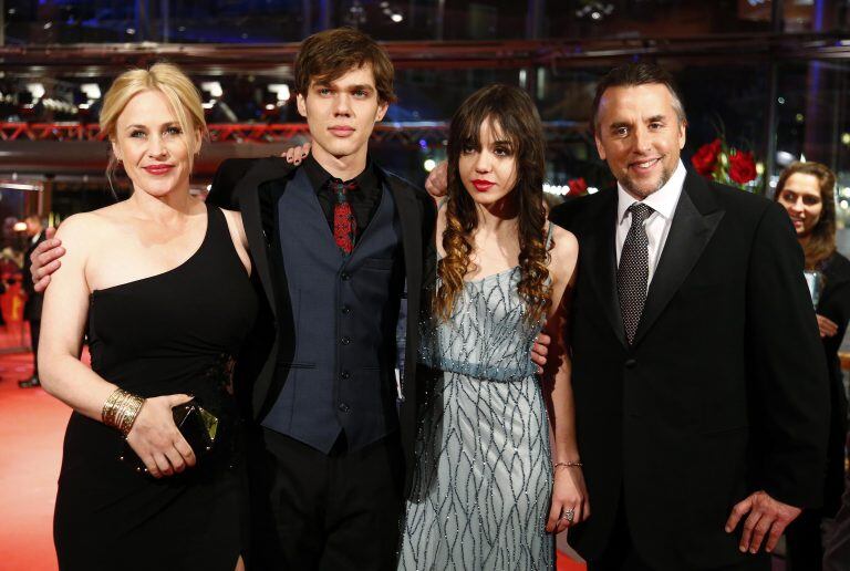 Patricia Arquette, Ellar Coltrane y Lorelei Linklater, parte del elenco de "Boyhood", junto al director de la película, Richard Linklater. Crédito: REUTERS/Tobias Schwarz.