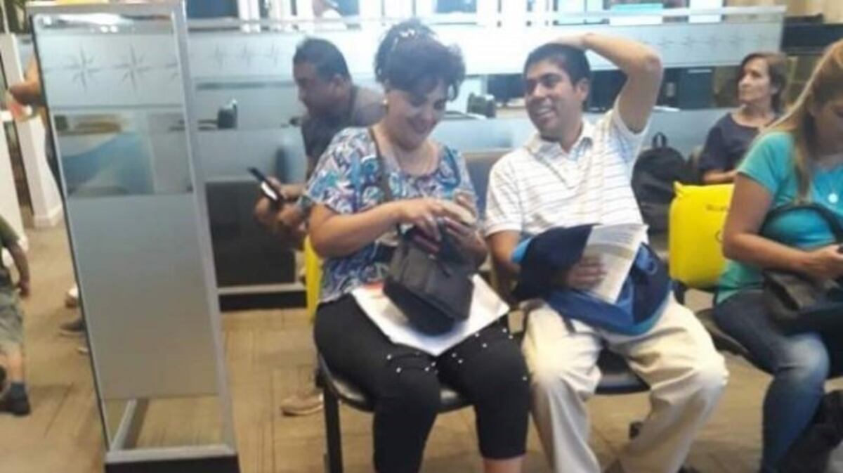 Liberaron a un cura acusado de abusar de sus sobrinos y lo escracharon