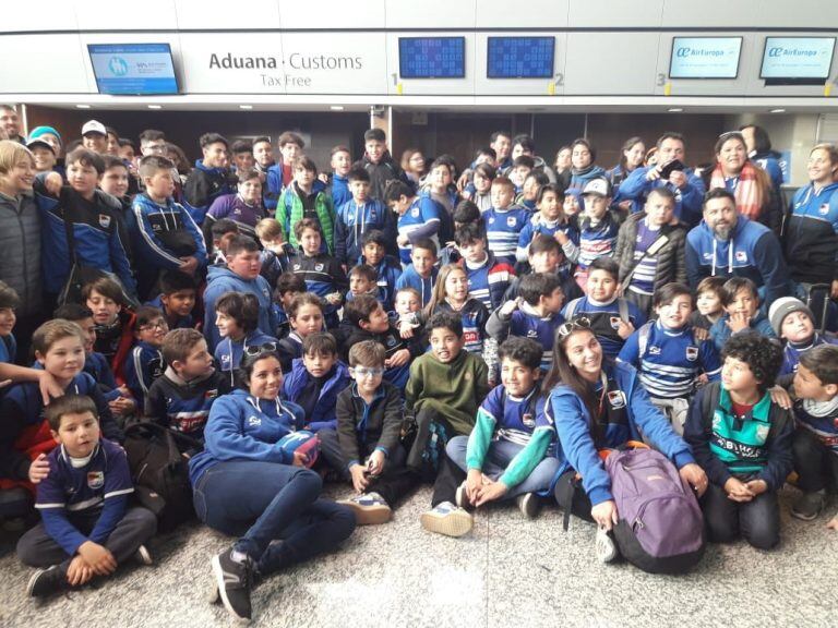 120 chicos y 30 padres, dirigentes y profesores viajaron a Mendoza