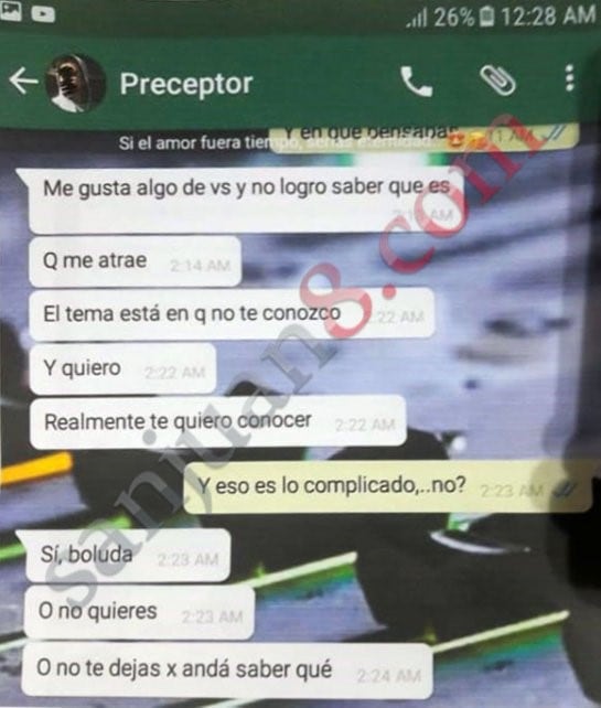 Estos son algunos de los supuestos mensajes que intercambiaron el preceptor y la alumna.