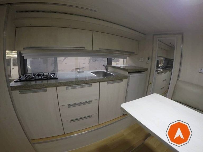 El motorhome para La Mona Jiménez que es fabricado por una empresa cordobesa. (Facebook Cinzia)