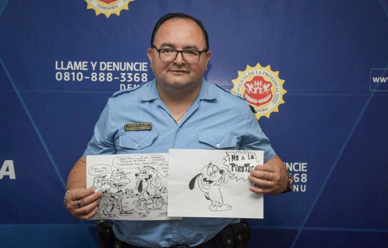 Jorge Aldet, el sargento de la Policía que además de ser efectivo, es caricaturista gráfico. (Facebook Policía de Córdoba)