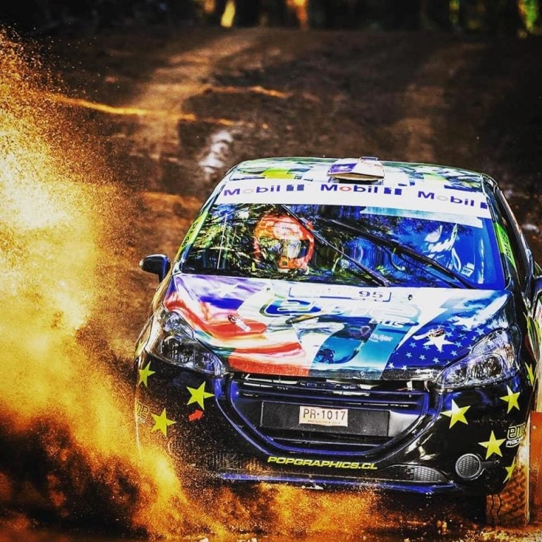 El binomio participó de esta fecha del Rally Mundial en Chile y se quedó con la victoria en su categoría.