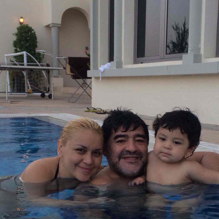 Verónica Ojeda, Dieguito Fernando y Maradona.