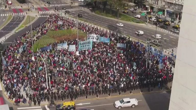 Protesta en el Obelisco por segundo día consecutivo. (Captura TN)