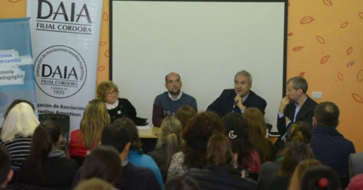 Capacitan en La Perla a docentes cordobeses sobre el Holocausto