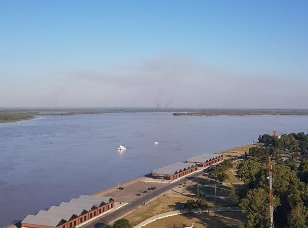 Rosario denunció ante la justicia federal la quema de pastizales en las islas