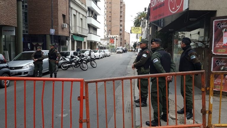 Allanamientos de Gendarmería en Luz y Fuerza.