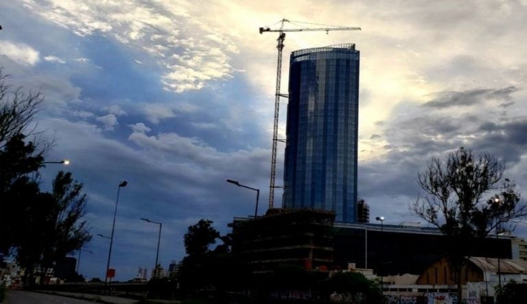 Viernes con cielo nublado y altas temperaturas en Córdoba.