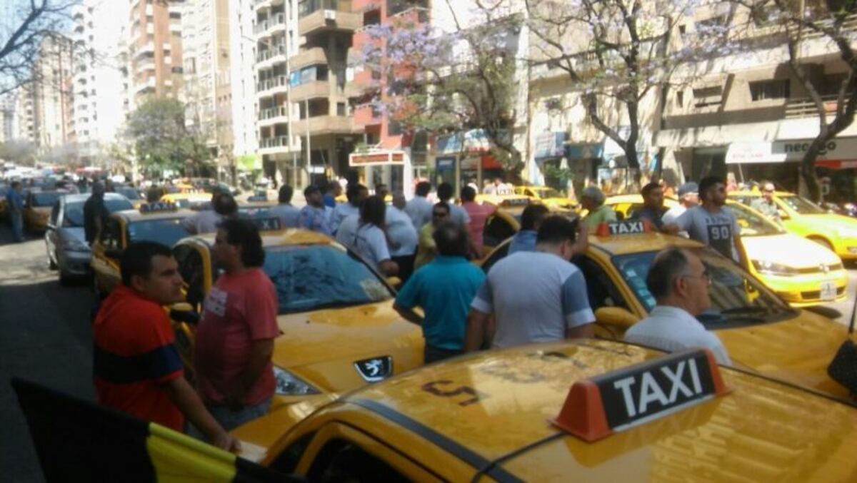 Uber en Córdoba: los taxistas ya se oponen