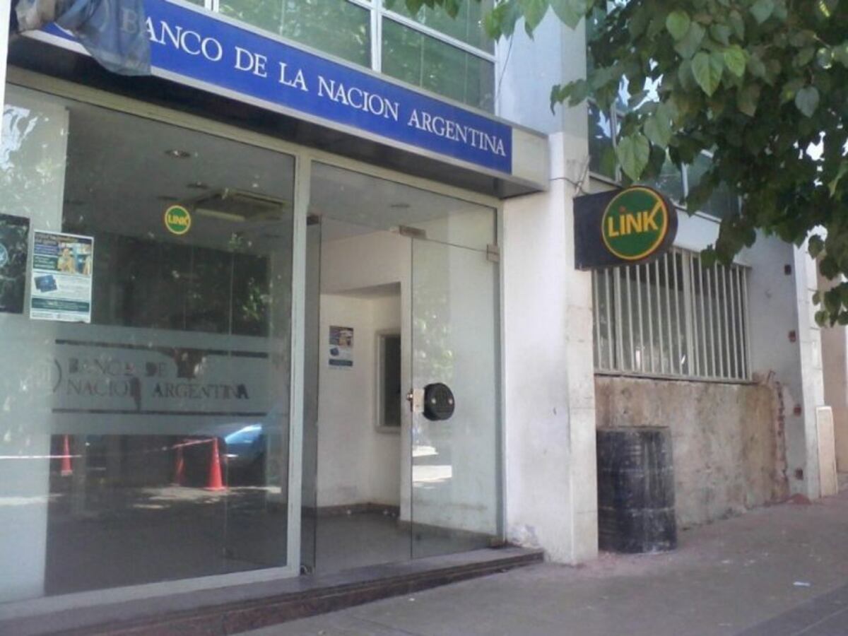 No habrá feriado bancario y el horario de atención al público se extenderá