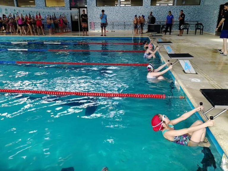 Encuentro de natación en Ushuaia.