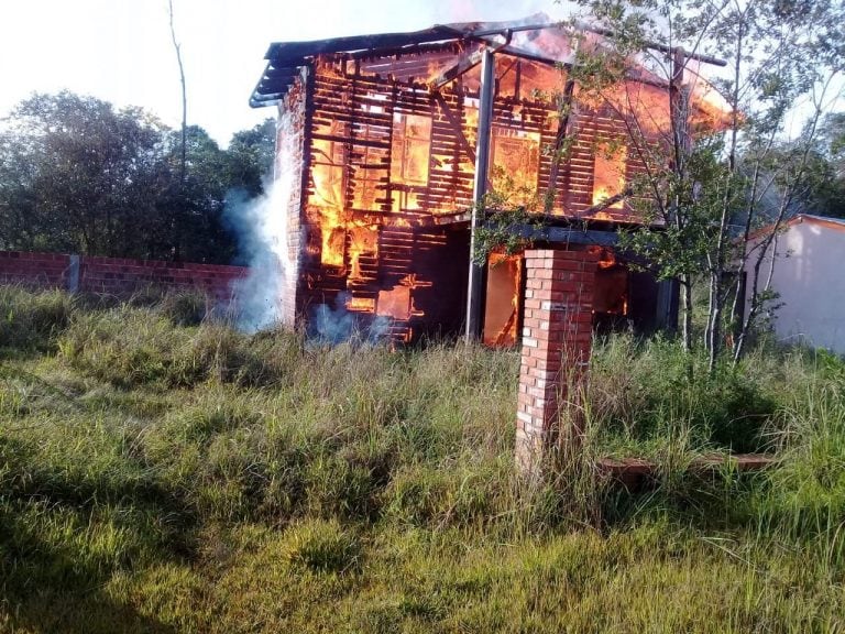 Se incendió una casa en Eldorado