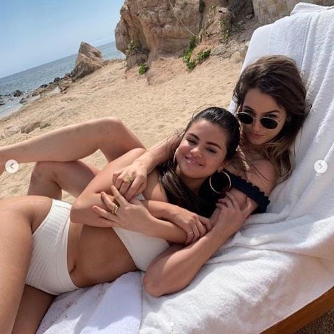 Selena Gómez durante la despedida de soltera de su mejor amiga