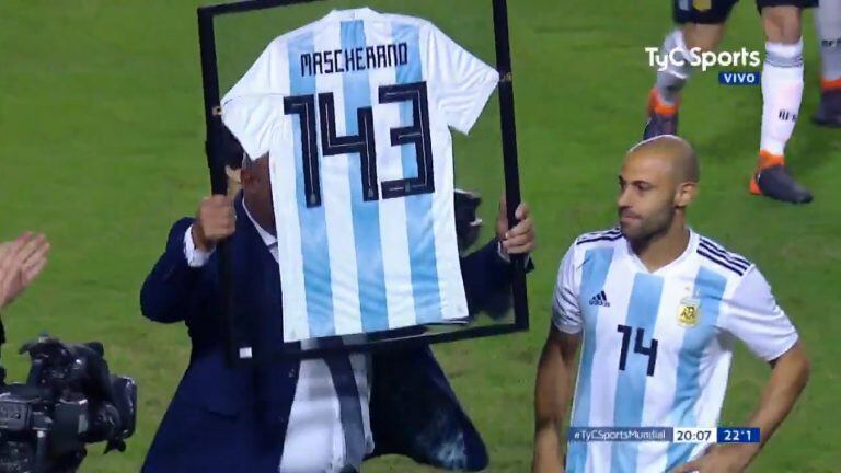 Contra Haití rompió el récord de presencias con la camiseta nacional, 143 en total