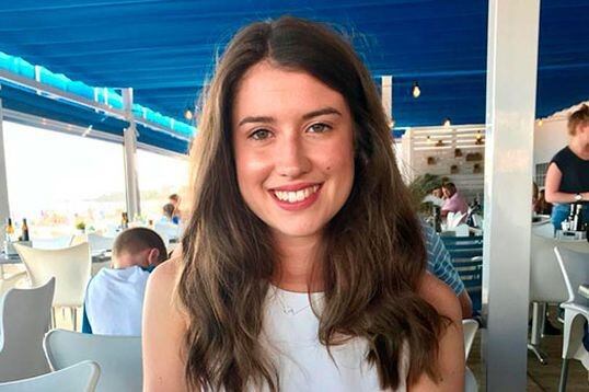 La joven estudia en la Universidad de Cardiff. Foto: Wales News Service.