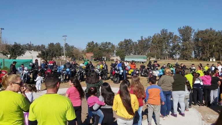 Entrega dia del niño Infancia Segura Corazones Solidarios Via Arroyito