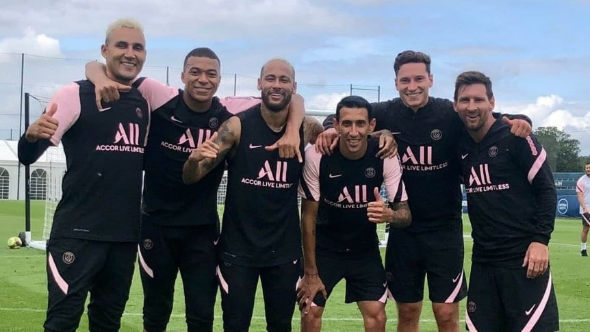 El equipo de Lionel Messi en el entrenamiento con el PSG.