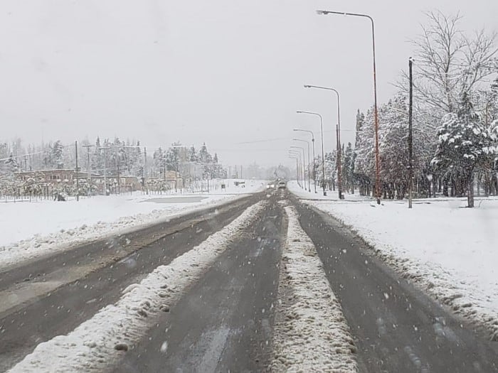 Alerta meteorológico por fuertes vientos y nevada en la zona cordillerana.