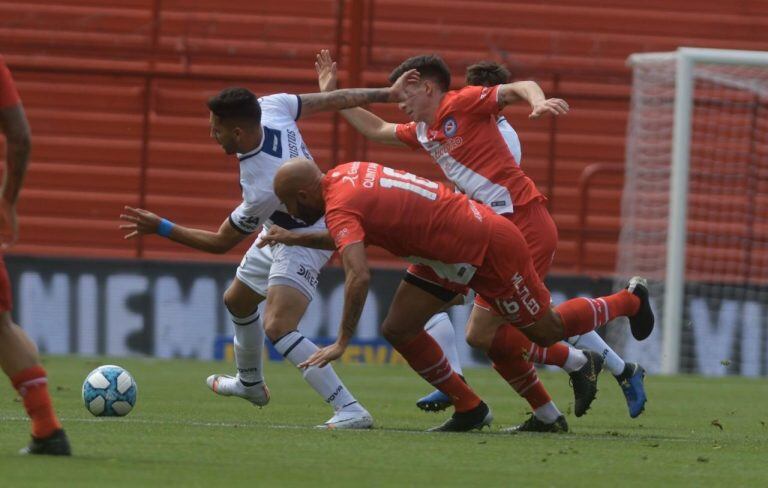 Talleres y Argentinos Juniors este miércoles en nueva fecha de la Superliga.