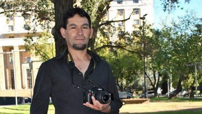 Tello se presentaba como fotógrafo profesional.