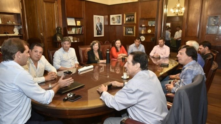 A mediados de año se volverán a reunir para analizar nuevos ajustes salariales (Prensa Municipalidad).