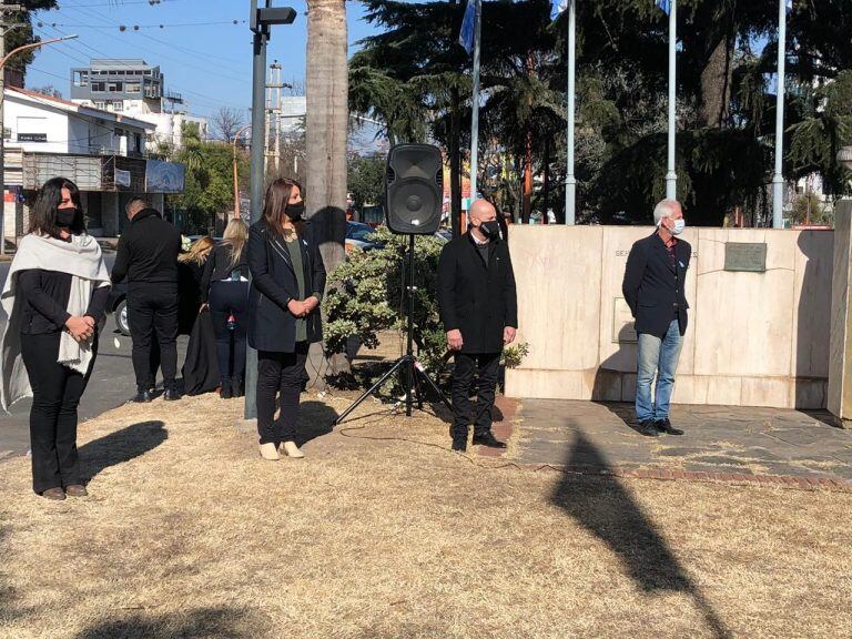 17 de agosto: acto oficial en Villa Carlos Paz. (Foto: prensa municipal).