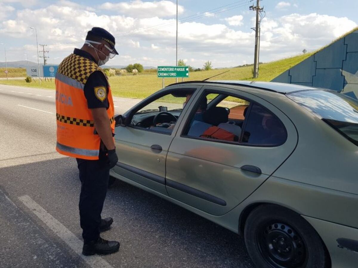 Coronaviurs: refuerzan los controles policiales ante el aumento de brotes en Córdoba