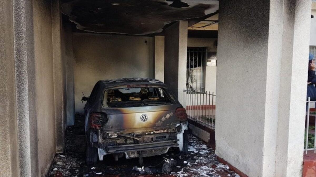Sospechoso incendio en el estudio de un imputado por estafas inmobiliarias