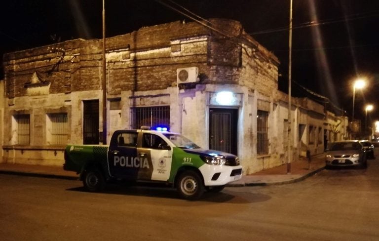 La carnicería asaltada el lunes en la que le pegaron un tiro al comerciante.